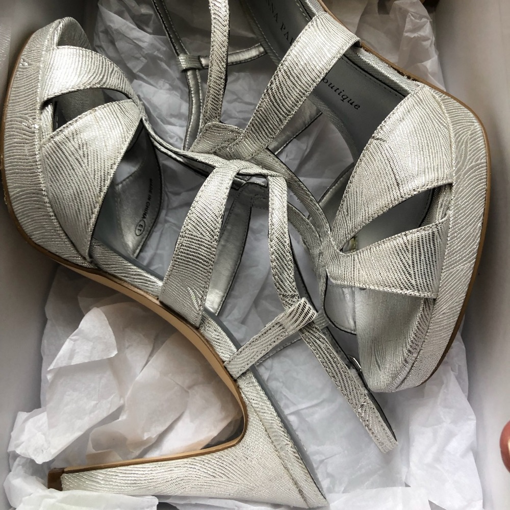 Adrianna Papell silver dress sandals. Size 6. 4 1/4”heel 3/4”platform. Like new
